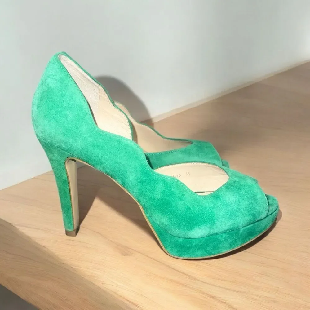 ✨Staccato Suede Open Toe Sz 35/5 Heels✨